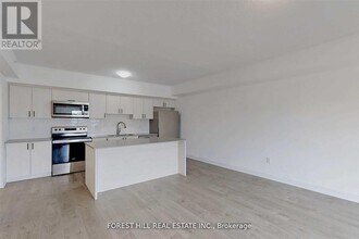 5 Chef Ln in Barrie, ON - Building Photo - Building Photo