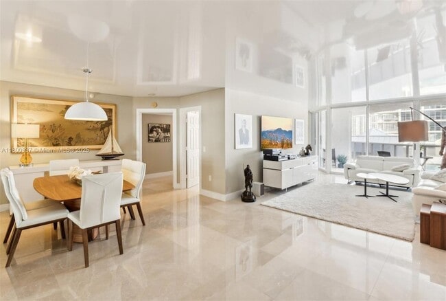 16711 Collins Ave, Unit 704 in Sunny Isles Beach, FL - Building Photo - Building Photo