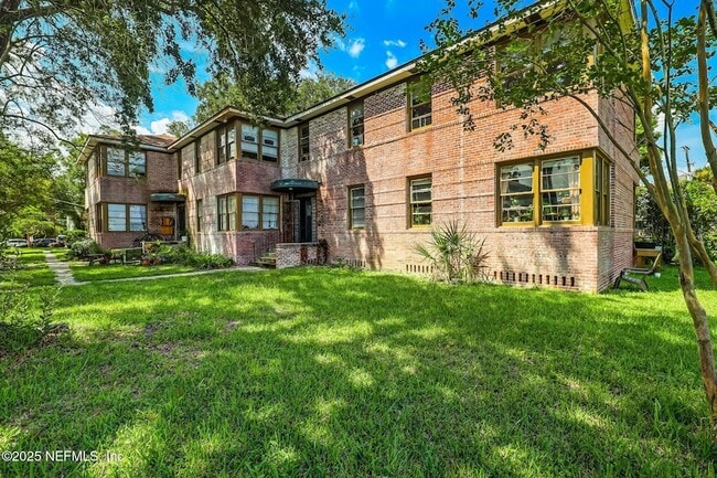 2748 Vernon Terrace in Jacksonville, FL - Building Photo - Building Photo
