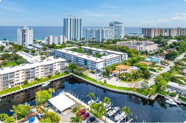 1501 S Ocean Blvd in Pompano Beach, FL - Foto de edificio - Building Photo