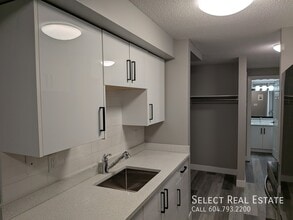 46117 Gore Ave in Chilliwack, BC - Building Photo - Building Photo