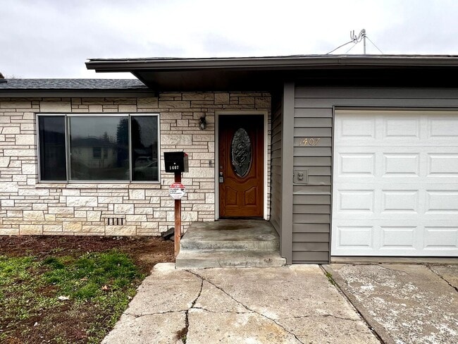 property at 1407 S 20th Ave