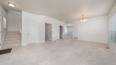 3409 Kingfisher Nest Grove in Colorado Springs, CO - Building Photo - Building Photo