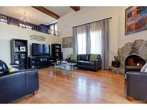 223 S Prospect Ave in Redondo Beach, CA - Building Photo - Building Photo
