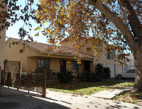 11122 Morrison St in North Hollywood, CA - Building Photo - Building Photo