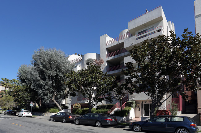 Burnside Apartments in Los Angeles, CA - Building Photo - Building Photo