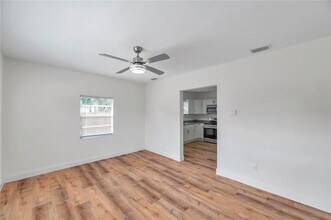 1811 Quincy St S in St. Petersburg, FL - Building Photo - Building Photo