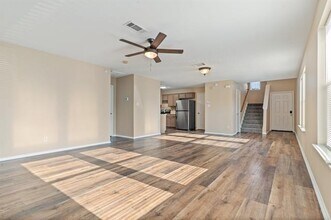152 Cliff Height Cir in Dallas, TX - Building Photo - Building Photo