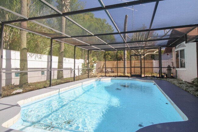 7741 Danu Dr in Orlando, FL - Building Photo - Building Photo