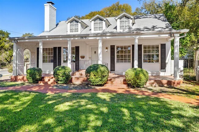 2612 Bridle Path in Austin, TX - Building Photo - Building Photo