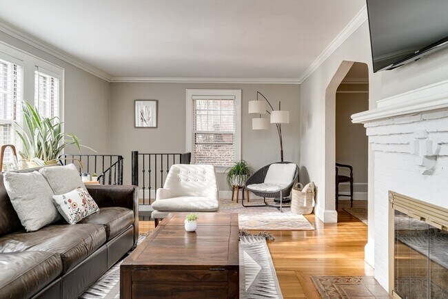 125 York Ter, Unit 1 in Brookline, MA - Building Photo - Building Photo