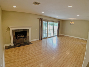 1635 Bonnie Ct in Simi Valley, CA - Building Photo - Building Photo