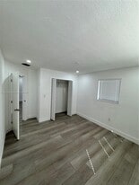 1829 NW 46th St in Miami, FL - Building Photo