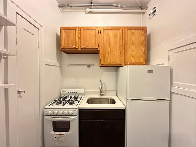 2536 N Sawyer Ave in Chicago, IL - Building Photo - Building Photo
