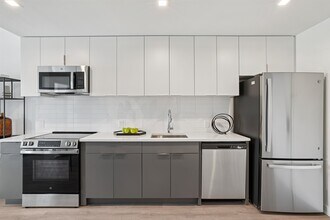 179 Academy St in Jersey City, NJ - Building Photo - Building Photo