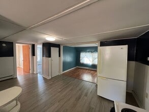 6 Squire St in Waterville, ME - Building Photo - Building Photo