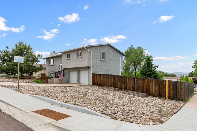 4303 Eastcrest Cir W in Colorado Springs, CO - Building Photo - Building Photo