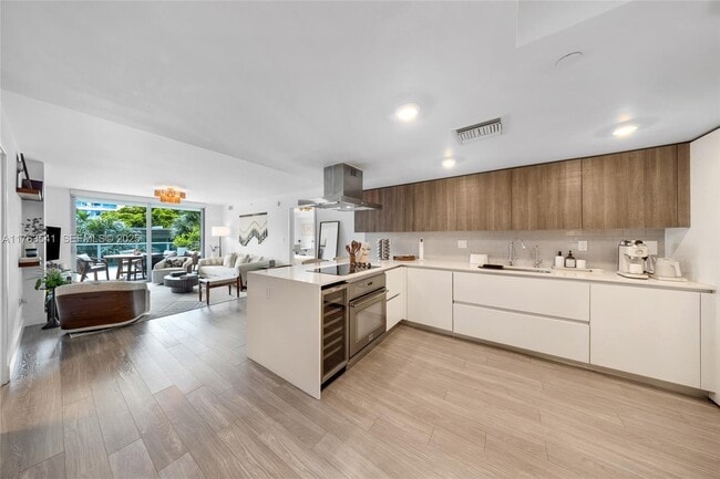 property at 1025 92nd St