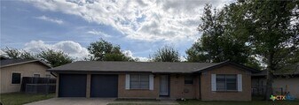 1804 Clarawood Dr in Killeen, TX - Building Photo