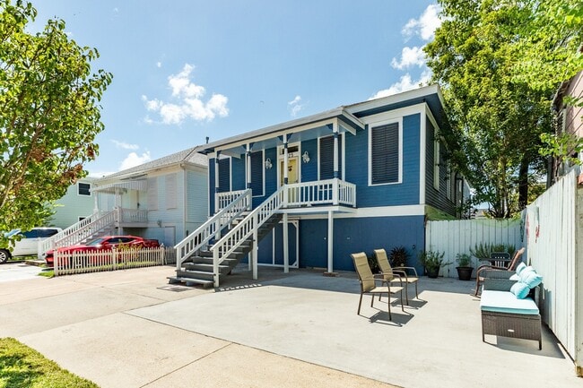 1625 Ave M 1/2 in Galveston, TX - Building Photo - Building Photo