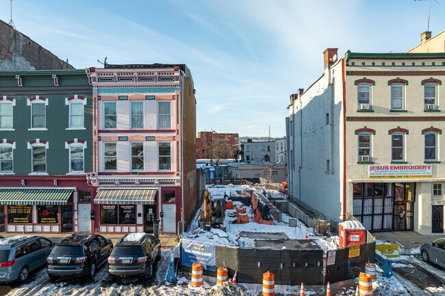 The Mayfair at Plainfield Station in Plainfield, NJ - Foto de edificio - Building Photo