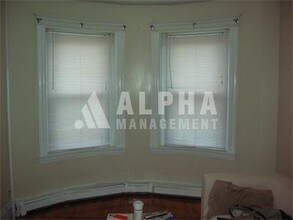 208 Winthrop Rd, Unit 37 in Brookline, MA - Building Photo - Building Photo