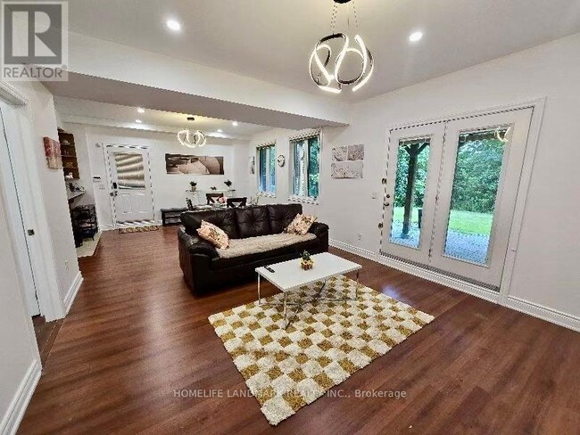 property at 84 Starwood Rd