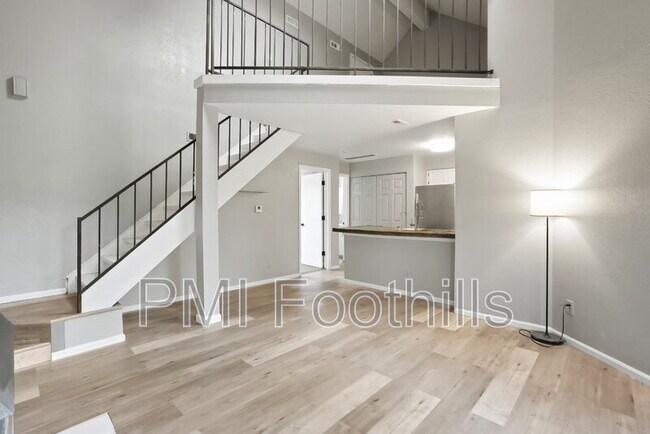 832 S Vance St in Lakewood, CO - Building Photo - Building Photo