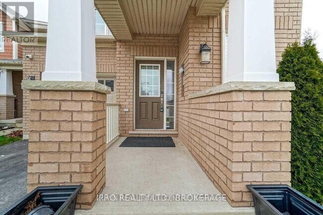 250 Woodley Cres in Milton, ON - Building Photo - Building Photo