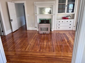 509 N Belmont St, Unit 2 in Fall River, MA - Foto de edificio - Building Photo