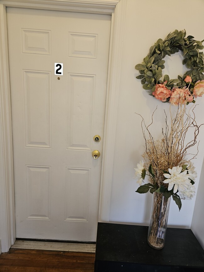 68 Llewellyn Ave, Unit 3 bedroom- unit 2 in West Orange, NJ - Building Photo - Building Photo