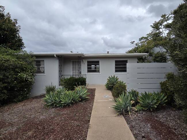 property at 718 E 4th Ave