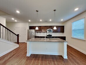 136 Hamilton Park Dr in Mooresville, NC - Building Photo - Building Photo