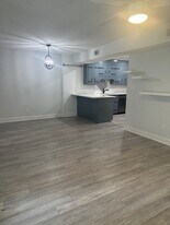 8453 Old Spanish Trail Rd in Pensacola, FL - Building Photo