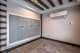 25 High St, Unit 307 in Portland, ME - Foto de edificio - Building Photo
