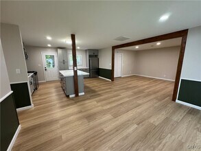 304 Birchwood Blvd in Baldwinsville, NY - Building Photo - Building Photo