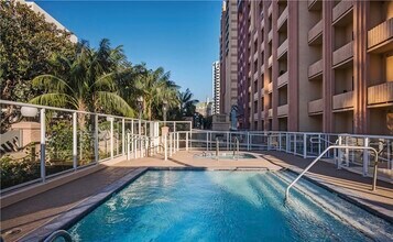 388 E Ocean Blvd, Unit 410 in Long Beach, CA - Building Photo - Building Photo