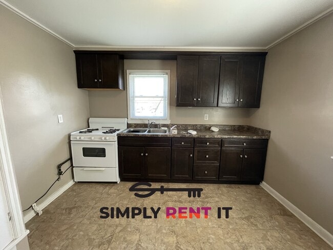 property at 518 Hayward Ave
