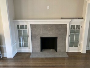 2418 N Sawyer Ave in Chicago, IL - Building Photo - Building Photo