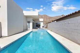 51855 Avenida Juarez in La Quinta, CA - Building Photo - Building Photo