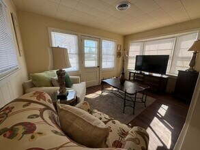 2403 New Holland Pike in Lancaster, PA - Foto de edificio - Building Photo