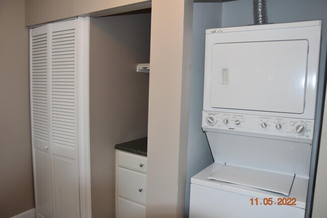2504 Woodgate Blvd in Orlando, FL - Building Photo - Building Photo