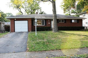 1385 Gumwood Dr in Columbus, OH - Building Photo