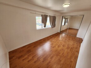 820 N Edgemont St in Los Angeles, CA - Building Photo - Building Photo