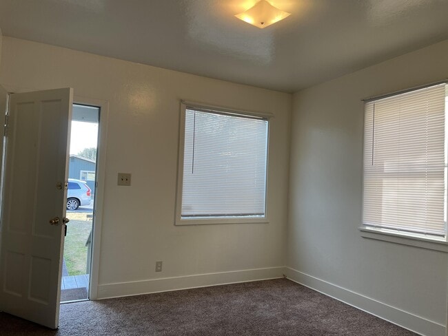 1554 H St in Arcata, CA - Building Photo - Building Photo
