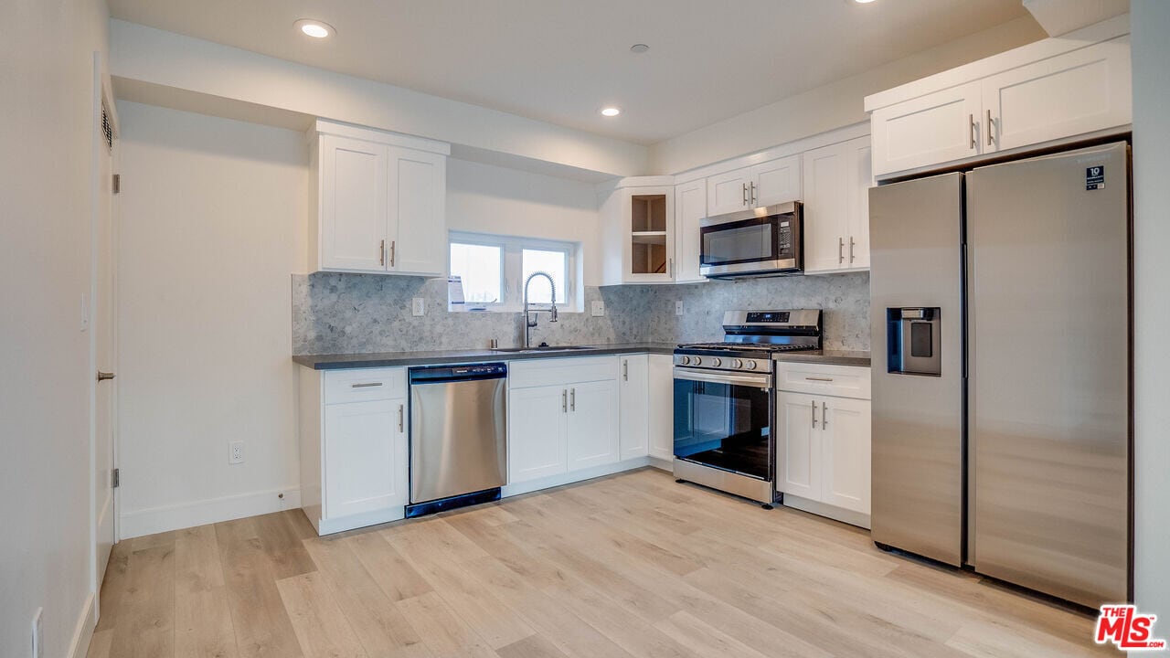 608 N Gramercy Pl in Los Angeles, CA - Building Photo