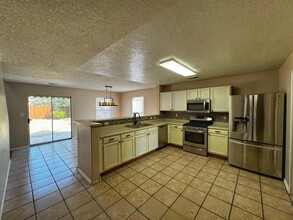 5351 Fossil Ridge Pl NW in Albuquerque, NM - Building Photo - Building Photo