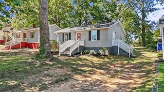 125 Westover Dr in Spartanburg, SC - Building Photo
