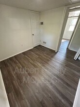 16012 E T C Lea Rd in Independence, MO - Building Photo - Building Photo