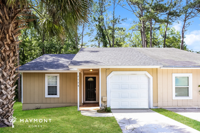 2738 Sandusky Ave W in Jacksonville, FL - Building Photo
